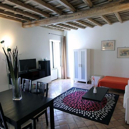 Appartement Mattei Flat à Rome Extérieur photo